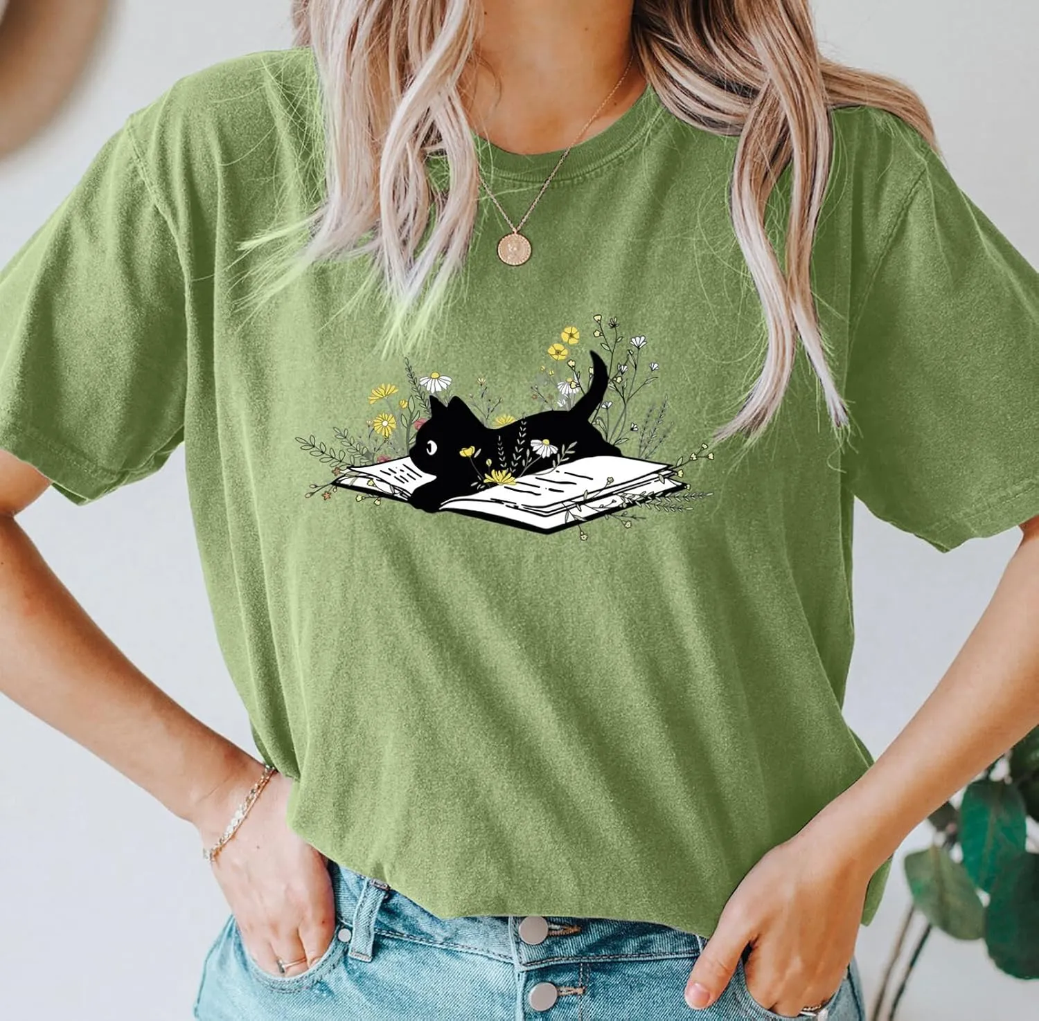 Cat Book T Shirt for Women Funny Summer Short Sleeve Tops Print Graphic Tees