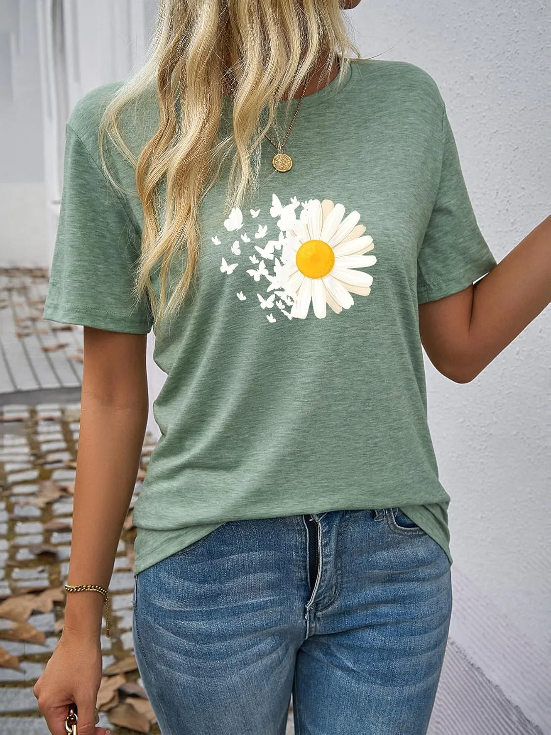 Plus Size Sunflower Graphic Tees for Women Cute Dandelion Short Sleeve T-Shirt Crewneck Ladies Tee Tops