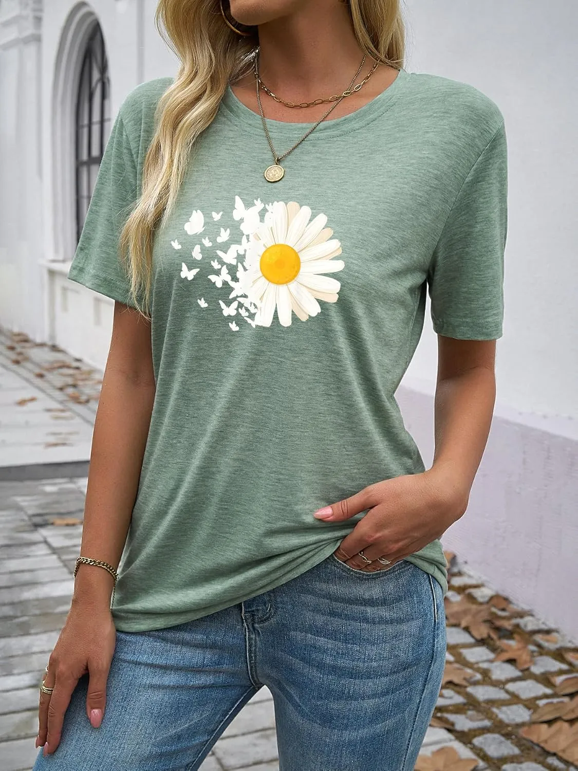 Plus Size Sunflower Graphic Tees for Women Cute Dandelion Short Sleeve T-Shirt Crewneck Ladies Tee Tops