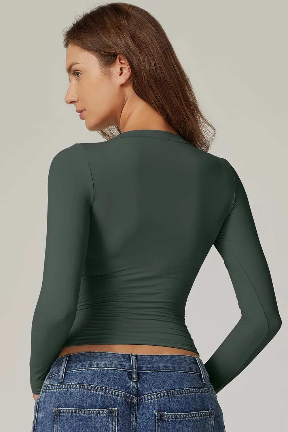 QINSEN Womens Crewneck Long Sleeve Shirt Double Lined Basic Tees Side Ruched Going Out Crop Tops