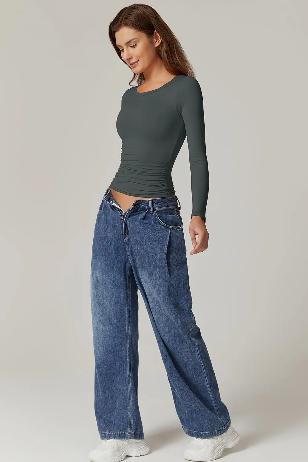QINSEN Womens Crewneck Long Sleeve Shirt Double Lined Basic Tees Side Ruched Going Out Crop Tops